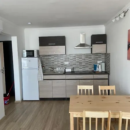 Apartment Cadet Premium Apartman *